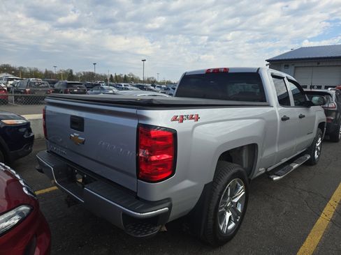 Used 2018 Chevrolet Silverado 1500 Custom w/ Custom Value Package AWD/4WD image 12