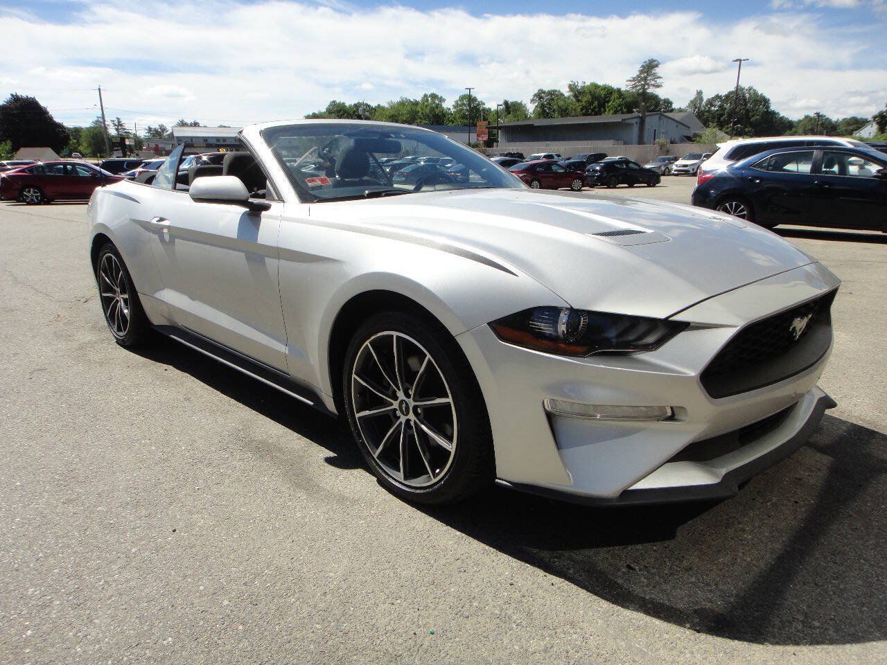 Used 2019 Ford Mustang Convertible w/ Wheel & Stripe Package RWD image 3