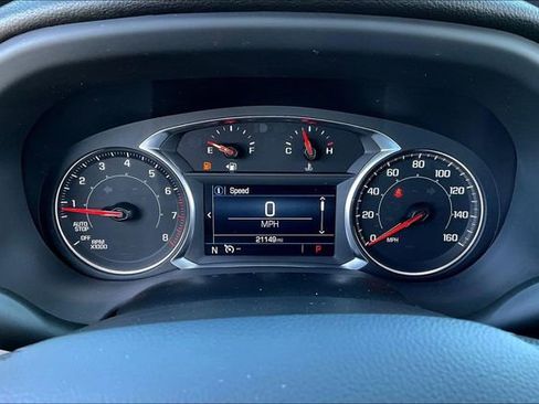 Used 2023 GMC Acadia SLE w/ Driver Convenience Package image 13