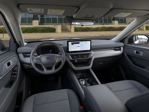 New 2026 Ford Explorer Active RWD image 9
