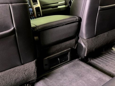 Used 2018 RAM 1500 Laramie w/ Convenience Group image 11