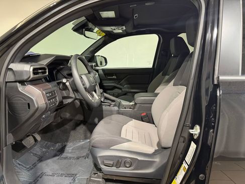 Certified 2024 Toyota Tacoma TRD Off-Road w/ TRD Off Road Upgrade Package AWD/4WD image 12