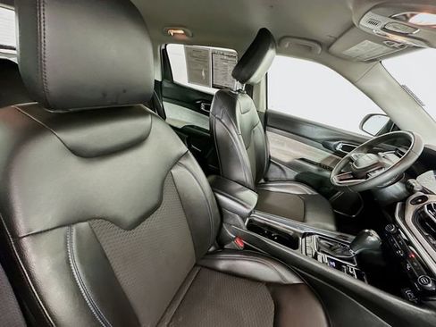 Used 2022 Jeep Compass Latitude image 25