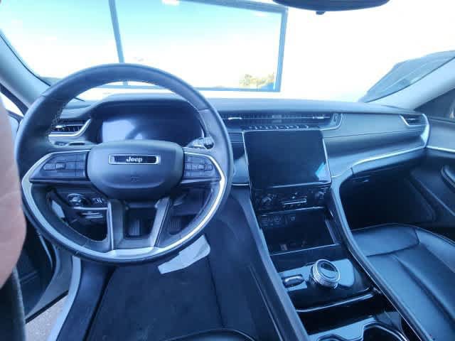 Used 2023 Jeep Grand Cherokee L Limited AWD/4WD image 28