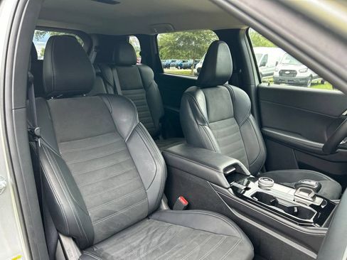Used 2025 Mitsubishi Outlander SE AWD/4WD image 45