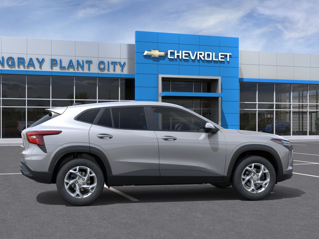 New 2026 Chevrolet Trax LS w/ LS Convenience Package FWD image 5