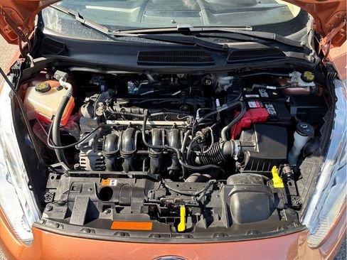 Used 2017 Ford Fiesta Titanium FWD image 43