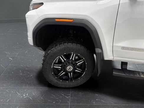 Used 2024 GMC Canyon Elevation w/ Convenience Package image 38