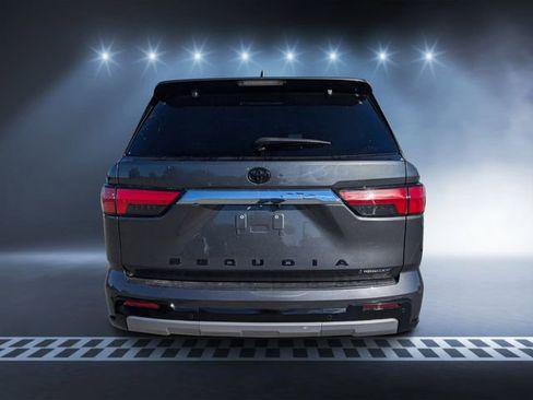 Used 2025 Toyota Sequoia Limited image 4