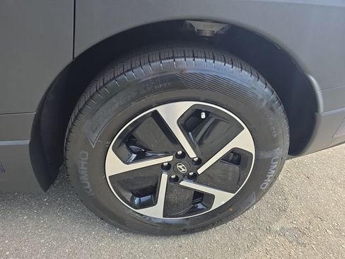 New 2026 Hyundai Ioniq 9 SE image 41