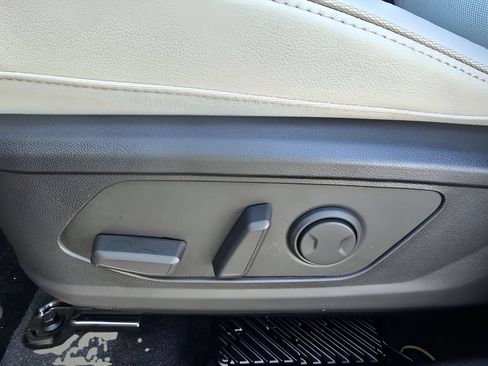 New 2026 Hyundai Tucson Limited AWD/4WD image 18