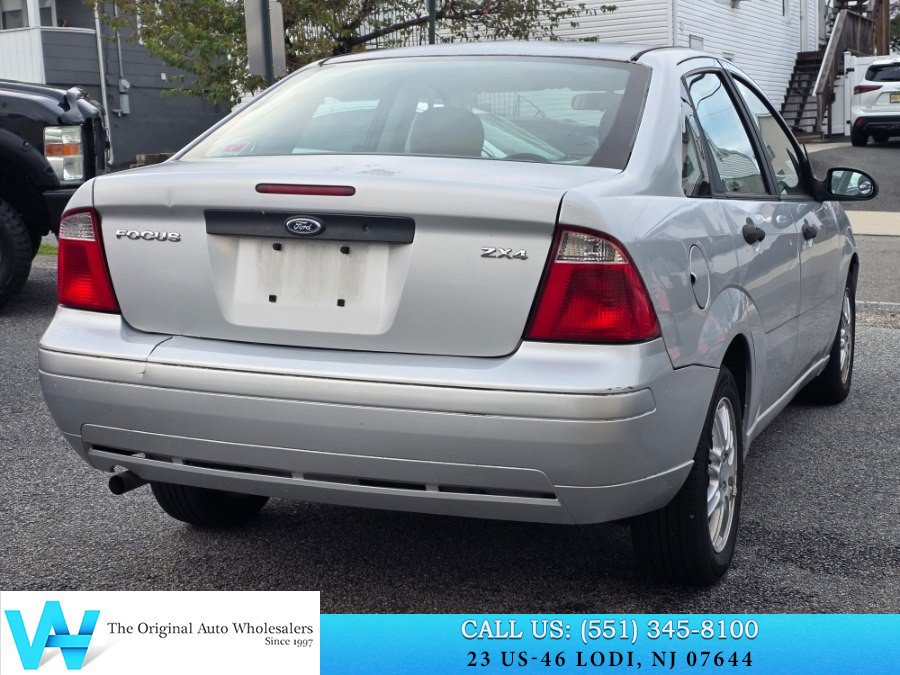 Used 2005 Ford Focus S FWD image 6