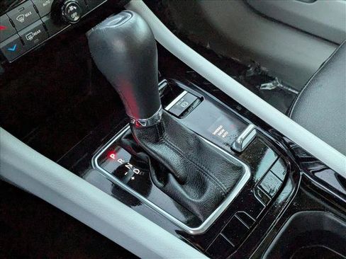 Used 2023 Jeep Compass Limited w/ Sun and Sound Group image 12