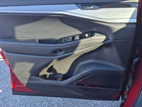 Used 2025 Jeep Wagoneer S Launch Edition image 14