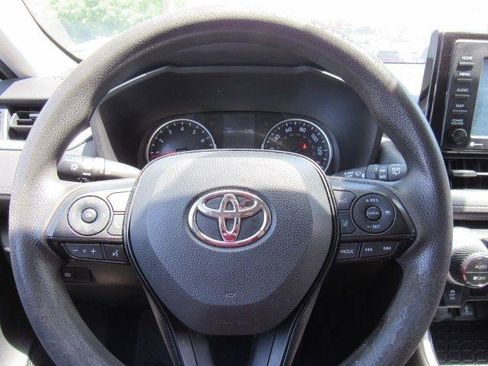 Used 2021 Toyota RAV4 XLE FWD image 28