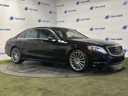 Used 2017 Mercedes-Benz S 550 Sedan image 2