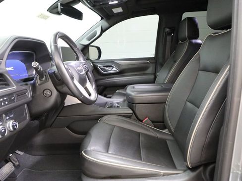 Used 2022 GMC Yukon SLT w/ SLT Premium Package AWD/4WD image 12