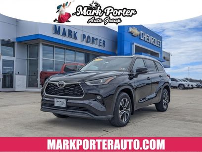 Used 2022 Toyota Highlander XLE