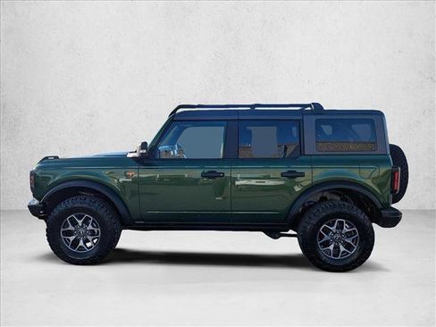 Used 2022 Ford Bronco Badlands image 9