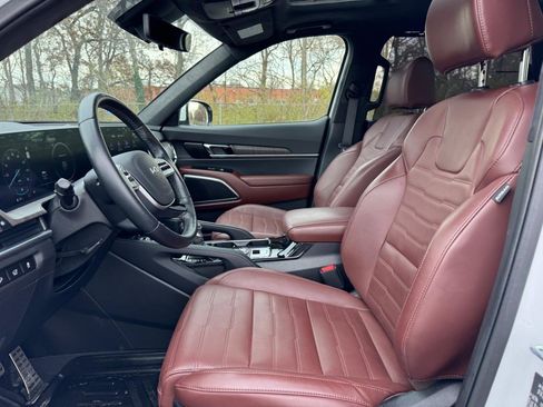 Used 2024 Kia Telluride SX Prestige w/ Towing Package image 18