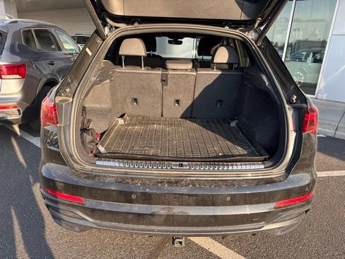 Used 2021 Audi Q3 2.0T Premium w/ Convenience Package AWD/4WD image 11