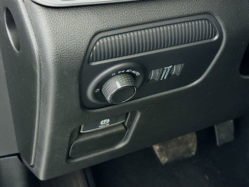 New 2026 Jeep Grand Wagoneer 4WD w/ Premium Group I image 9
