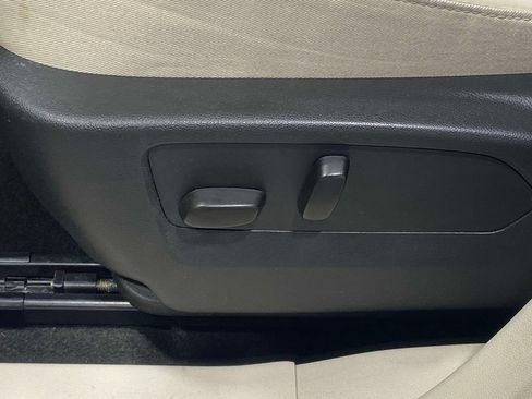 Used 2022 Buick Envision Preferred FWD image 17