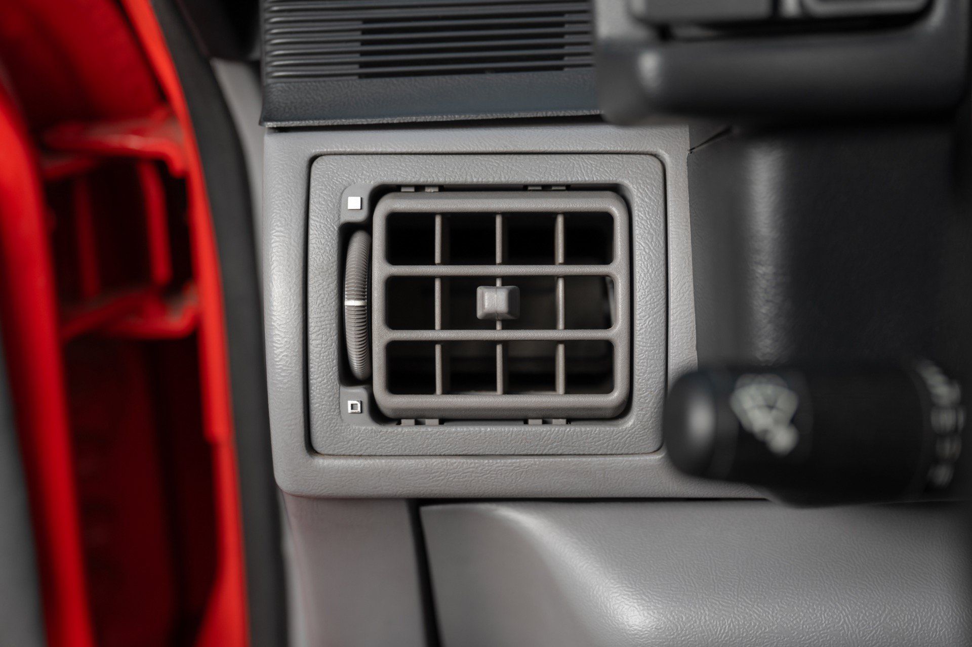Used 1993 Ford Mustang Cobra RWD image 32