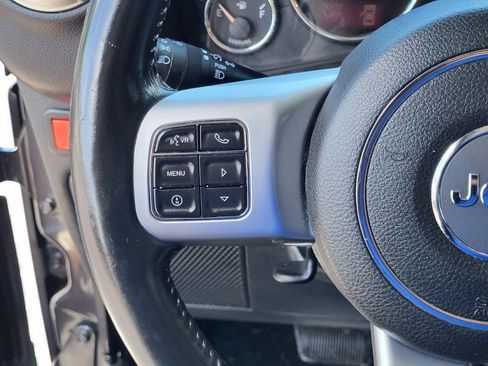 Used 2014 Jeep Wrangler Unlimited Rubicon AWD/4WD image 25