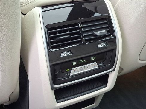 Used 2022 BMW X5 M50i w/ Executive Package image 11