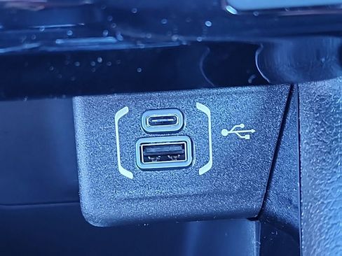 New 2026 Jeep Compass Latitude image 8