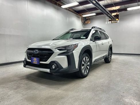 Used 2025 Subaru Outback Limited w/ Popular Package #2 image 1