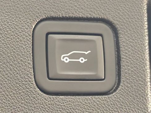 Used 2024 Chevrolet Equinox LT AWD/4WD image 27