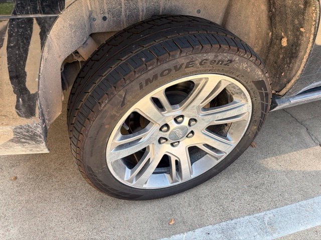 Used 2019 Cadillac Escalade Premium Luxury RWD image 5