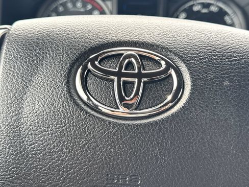 Used 2021 Toyota Tacoma TRD Sport AWD/4WD image 30