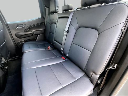 Used 2024 GMC Canyon Elevation w/ Elevation Premium Package RWD image 20