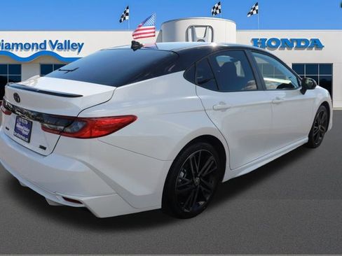 Used 2025 Toyota Camry XSE image 6
