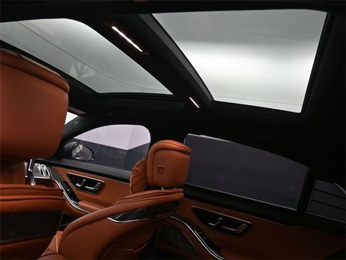 Used 2021 Mercedes-Benz S 580 4MATIC Sedan image 25