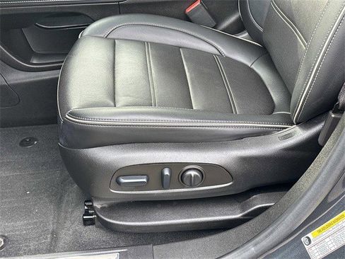 Used 2023 GMC Acadia Denali w/ Denali Technology Package image 22