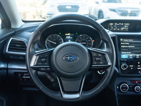 Used 2017 Subaru Impreza 2.0i Limited image 11