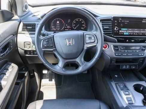 Used 2025 Honda Ridgeline RTL image 22