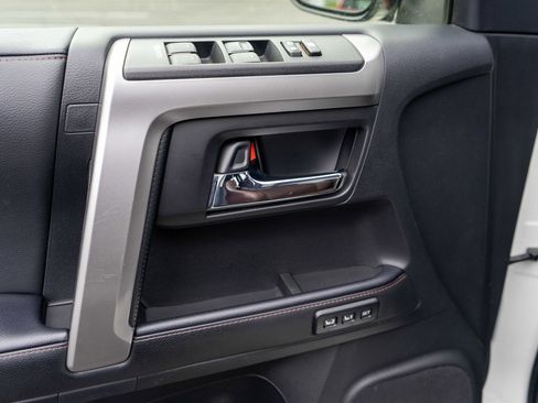 Used 2023 Toyota 4Runner Limited AWD/4WD image 14