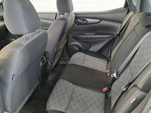 Used 2020 Nissan Rogue Sport SV w/ All-Weather Package image 27