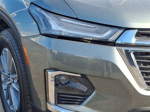 Certified 2023 Chevrolet Traverse LT image 9