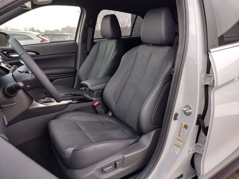 New 2026 Mitsubishi Eclipse Cross Black Edition image 6