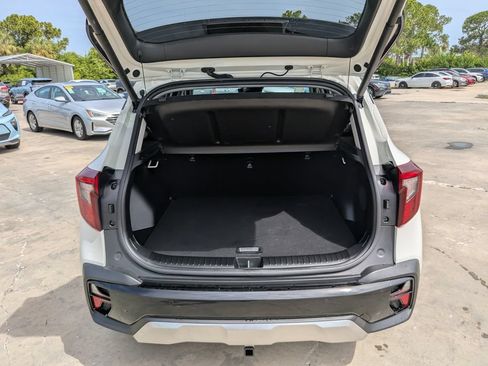 Certified 2026 Kia Seltos SX AWD/4WD image 12