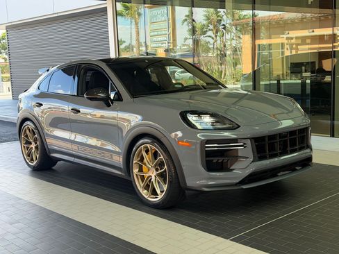 Certified 2026 Porsche Cayenne Turbo GT AWD/4WD image 4
