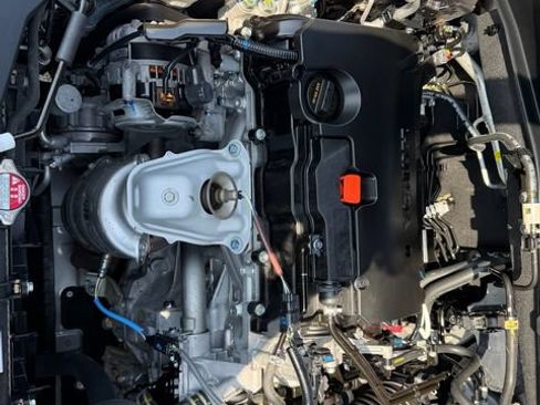 Used 2024 Honda HR-V LX image 21
