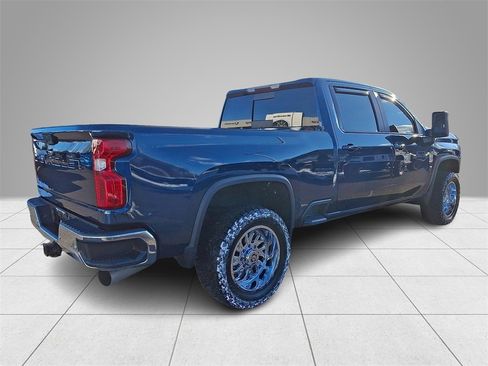 Used 2020 Chevrolet Silverado 2500 LT w/ All Star Edition image 4