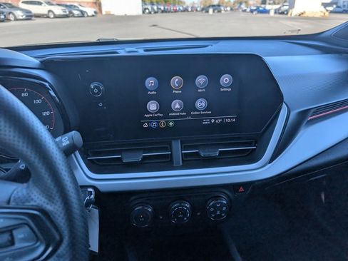 Used 2024 Chevrolet Trax RS w/ Driver Confidence Package image 17